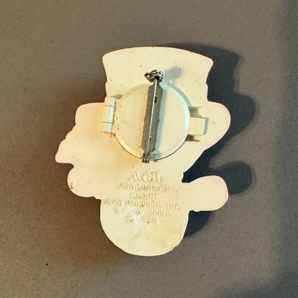 Vintage 1974 Avon Wee Willy Snowman Pin Pal with Glacé Compartment Pink